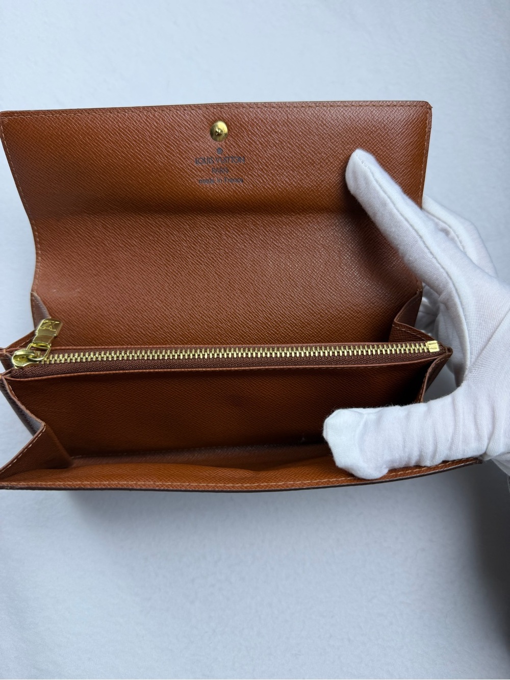Authentic Louis Vuitton Monogram Sarah Wallet with Box Dust bag, Unbranded Chain - Picture 9 of 15